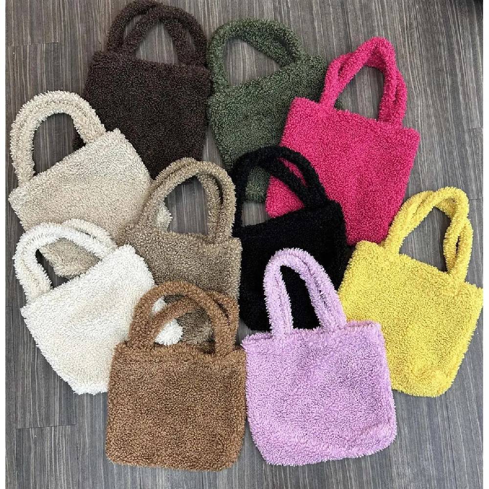 Made in Italy Damen Teddyfell Tasche Shopper Tote Bag Handtasche Plüsch Schultertasche Teddytasche Pelz Damentasche Felltasche Wintertasche