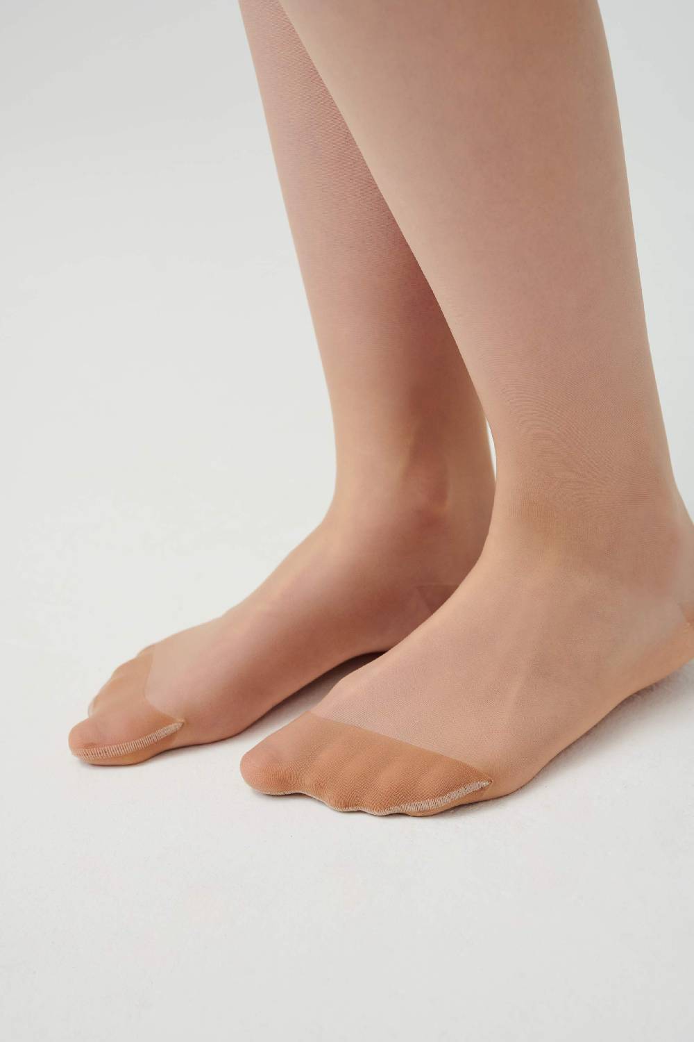 Item M6 Kniestrümpfe Invisible