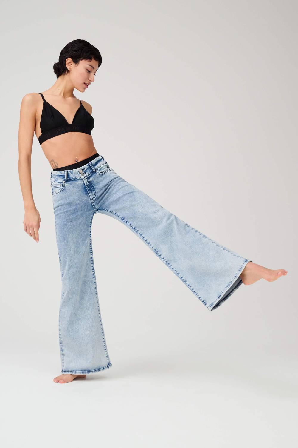 Item M6 Wide Legged High Rise Denim