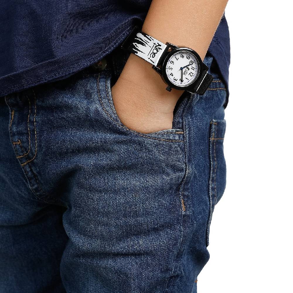 FAVS Little Friends Kinderuhr 88316606