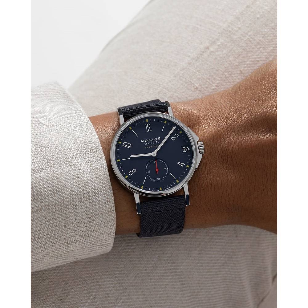 Nomos Glashütte Unisexuhr Ahoi Neomatik 38 Atlantik GB 528