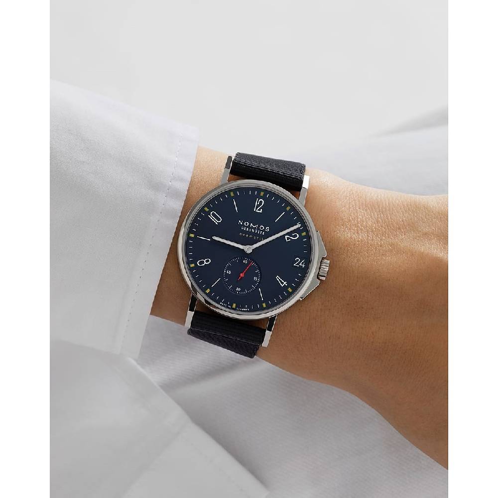 Nomos Glashütte Unisexuhr Ahoi Neomatik 38 Atlantik GB 528