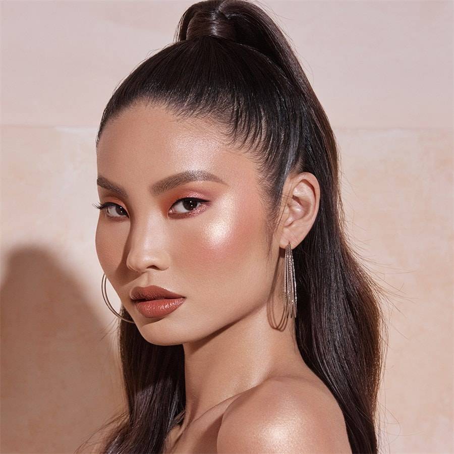 Anastasia-Beverly-Hills Rouge