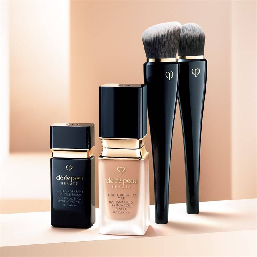 Cle-de-Peau-Beaute Accessoires