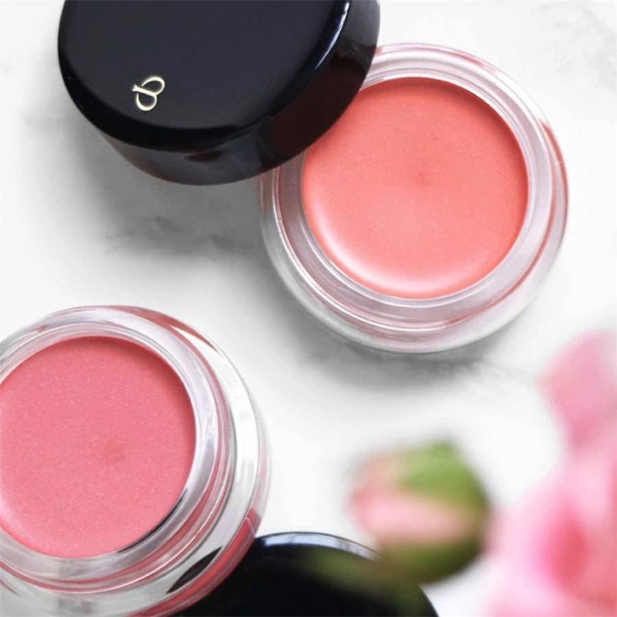 Cle-de-Peau-Beaute Gesicht