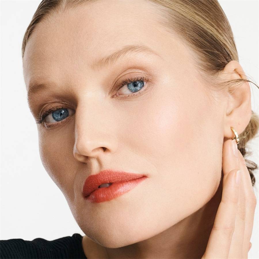 Cle-de-Peau-Beaute Gesicht