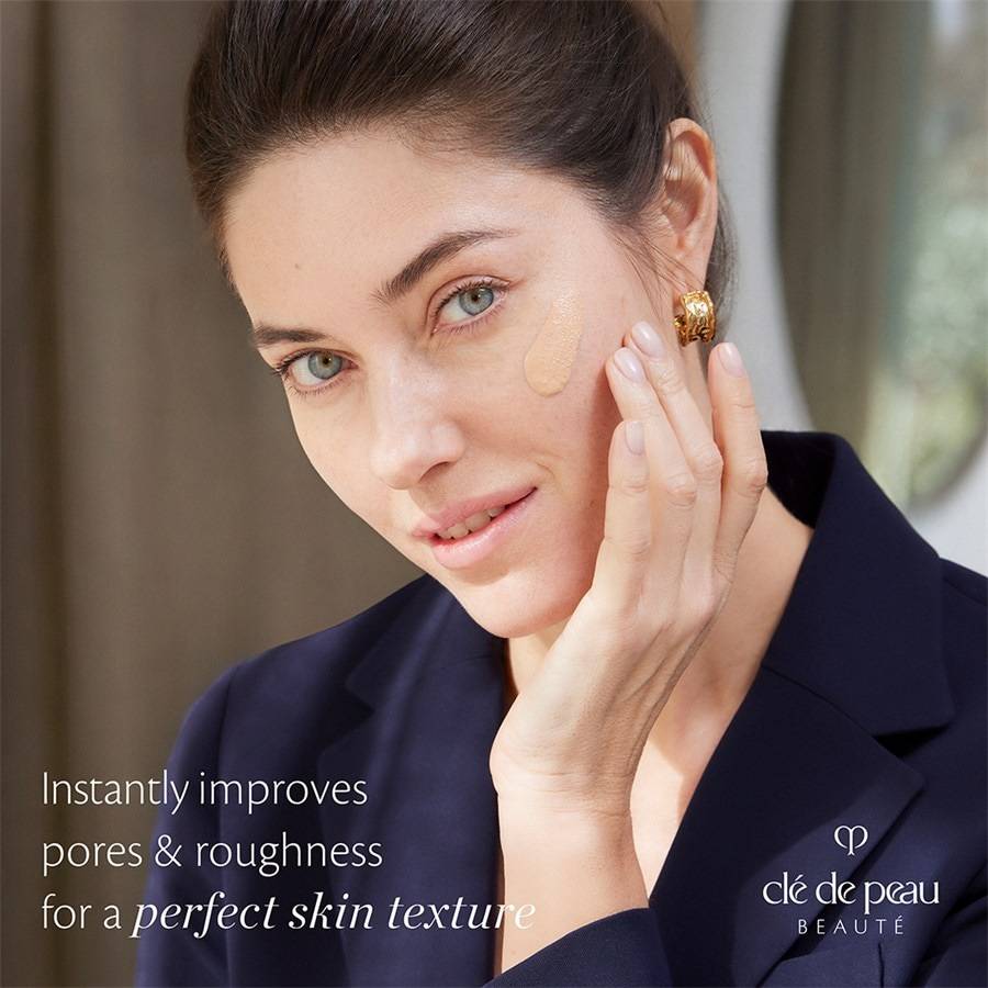 Cle-de-Peau-Beaute Gesicht