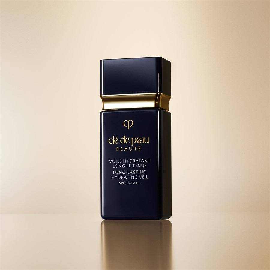 Cle-de-Peau-Beaute Gesicht