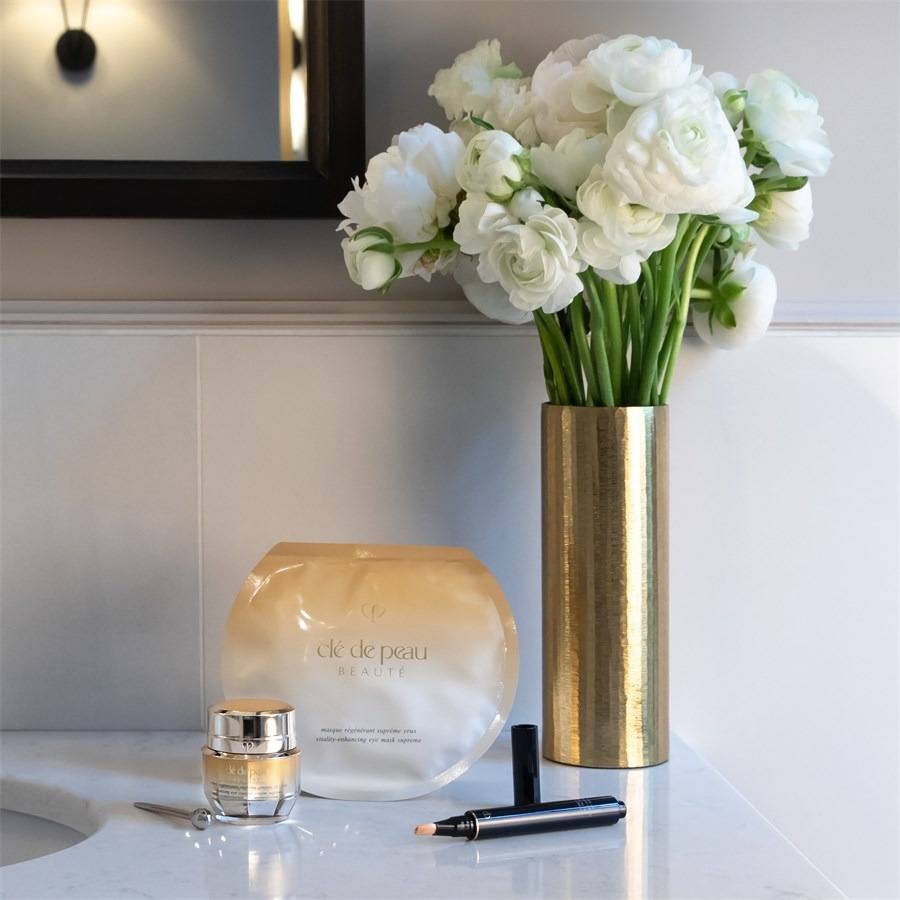 Cle-de-Peau-Beaute Masken