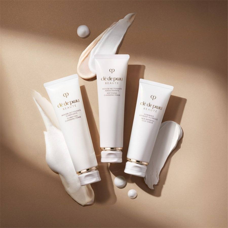 Cle-de-Peau-Beaute Reinigung