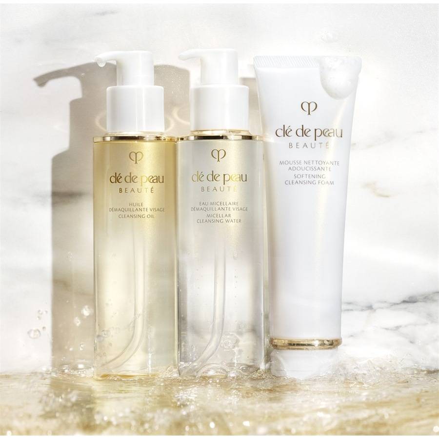 Cle-de-Peau-Beaute Reinigung