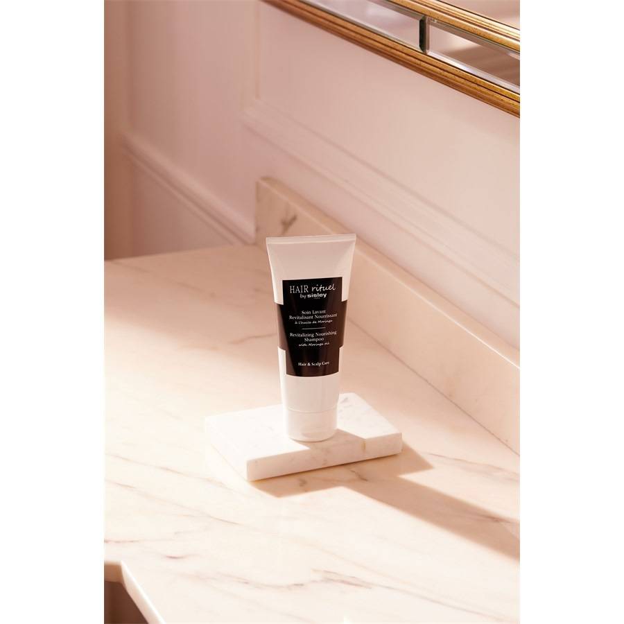 HAIR-RITUEL-by-Sisley Waschen & Entwirren