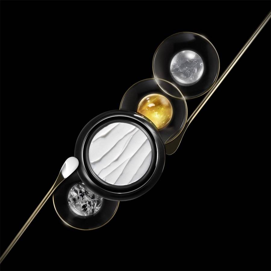 Helena-Rubinstein Re-Plasty