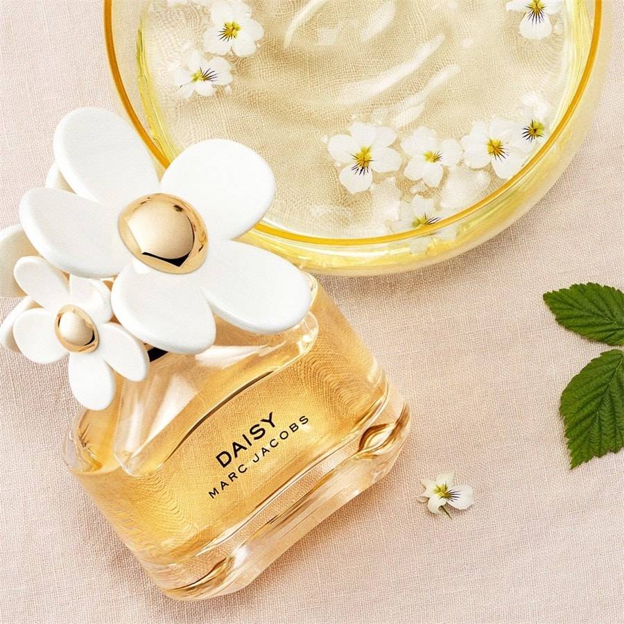 Marc-Jacobs Daisy