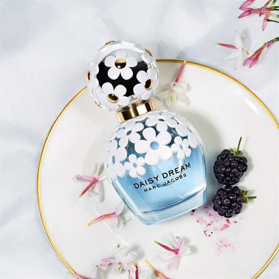 Marc-Jacobs Daisy Dream