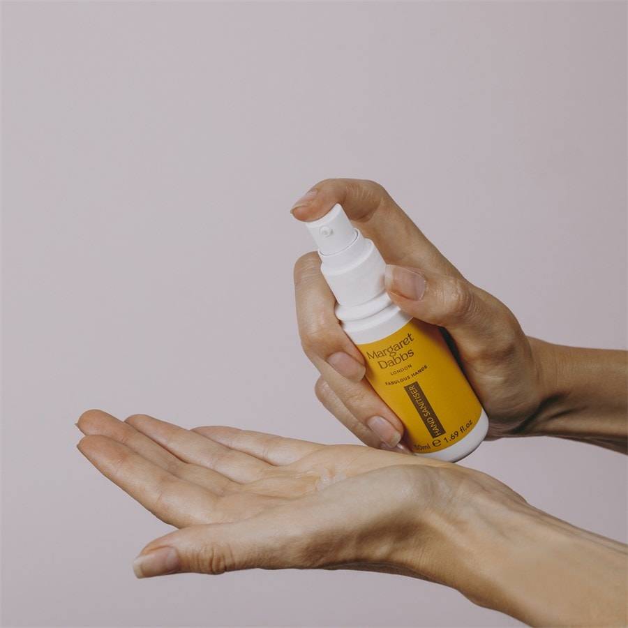 Margaret-Dabbs Handpflege