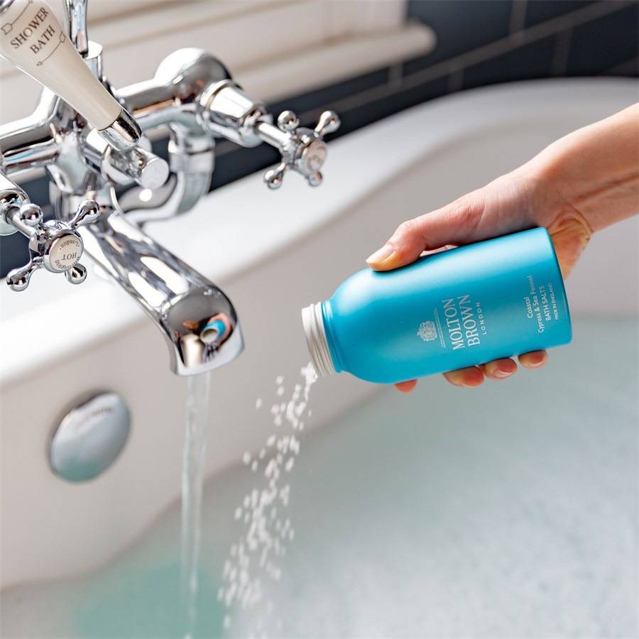 Molton-Brown Coastal Cypress & Sea Fennel