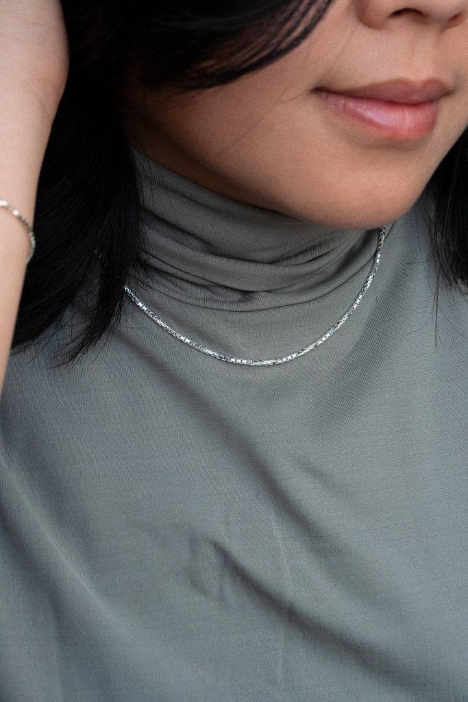 JUKSEREI BOX NECKLACE
