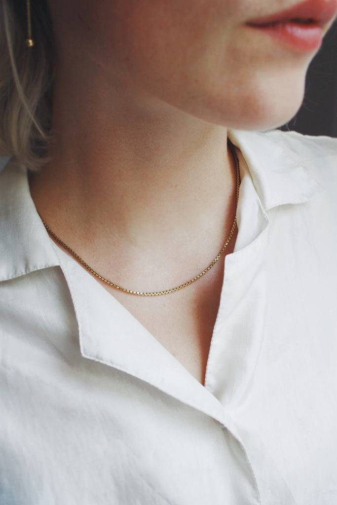 JUKSEREI BOX NECKLACE