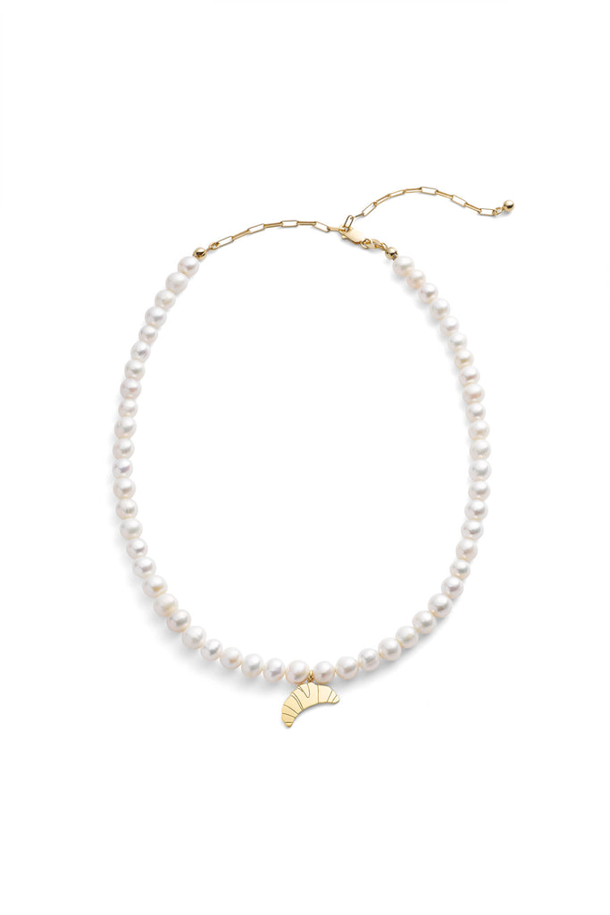 JUKSEREI CROISSANT PEARL NECKLACE