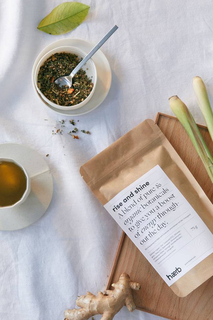 JUKSEREI HÆRB · ORGANIC TEA RISE & SHINE