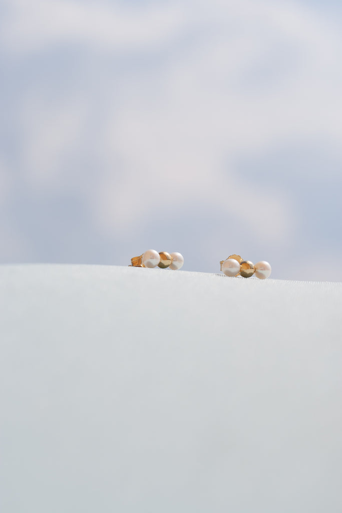 JUKSEREI POETRY EAR STUDS