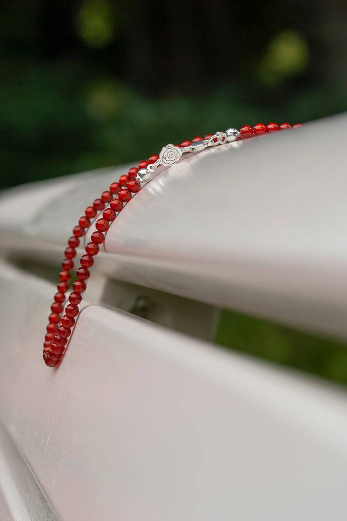 JUKSEREI ROSE CARNELIAN NECKLACE