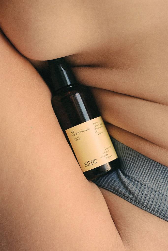 JUKSEREI SITRE · NATURAL CARE & INTIMACY OIL