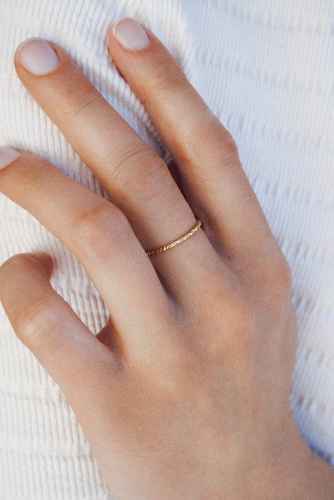 JUKSEREI SPARKLING RING