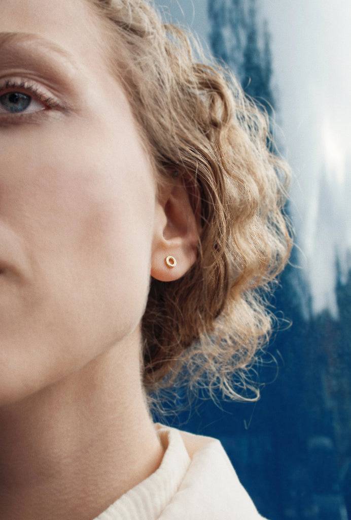 JUKSEREI TILDA EAR STUDS