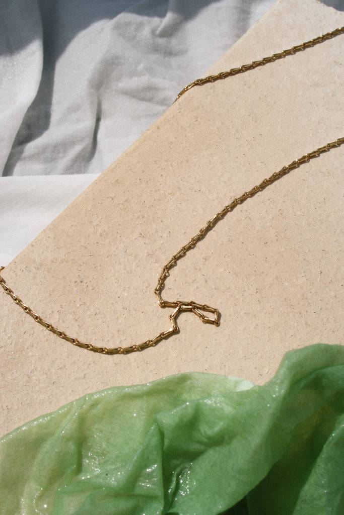 JUKSEREI VERA NECKLACE