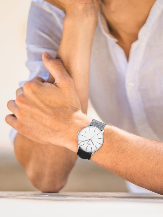 Junghans FORM A Titan