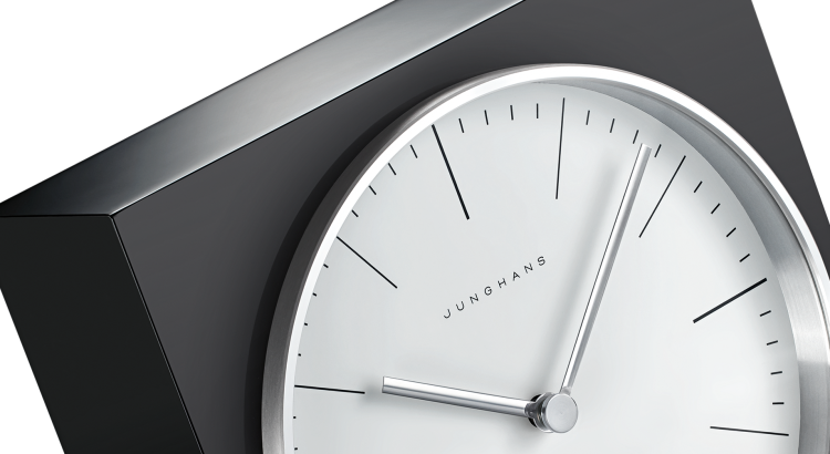 Junghans Max Bill Tischuhr Funk/RC