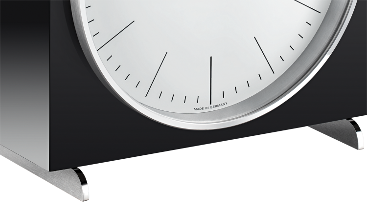 Junghans Max Bill Tischuhr