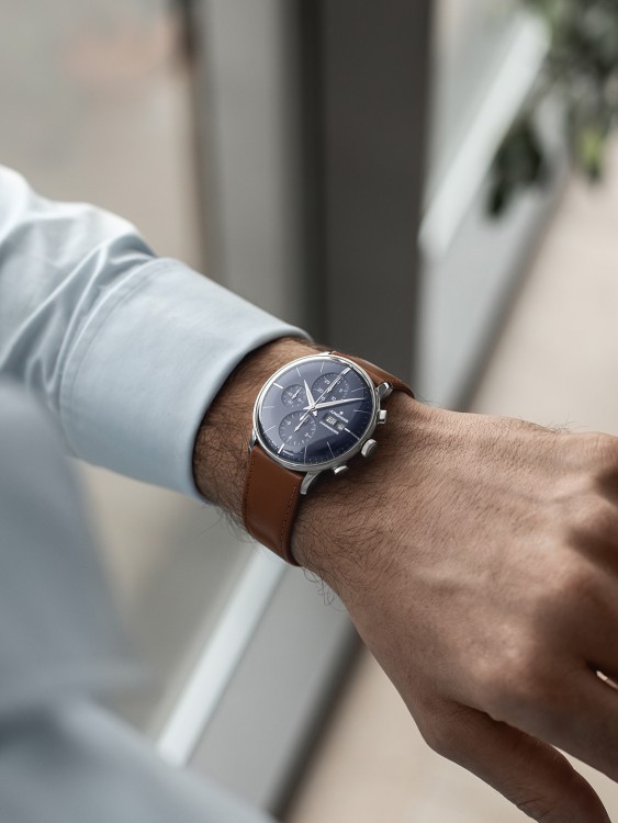 Junghans Meister Chronoscope, Date English