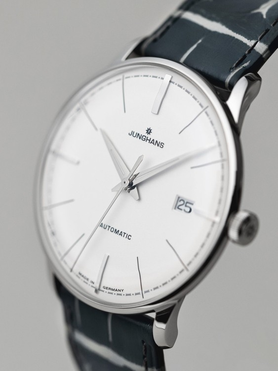 Junghans Meister Classic Terrassenbau