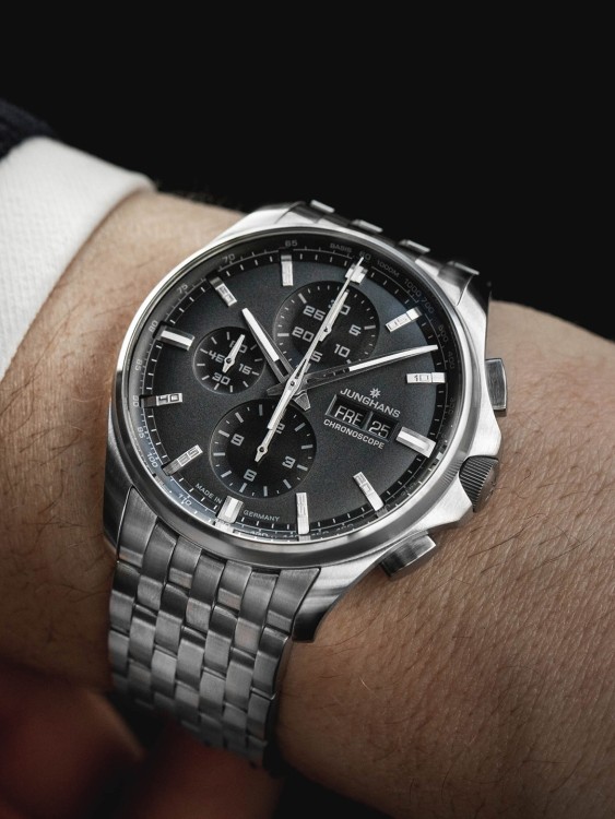 Junghans Meister S Chronoscope, Date English