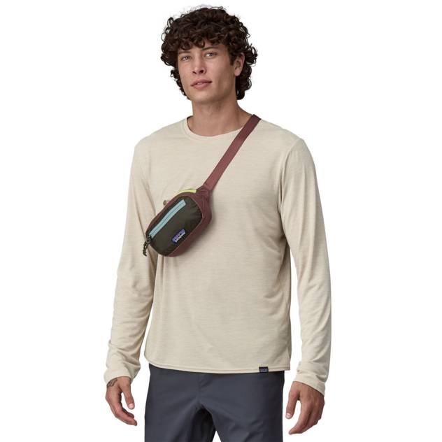 Patagonia Bauchtasche "Ultralight Black Hole® Mini Hip Pack 1L"