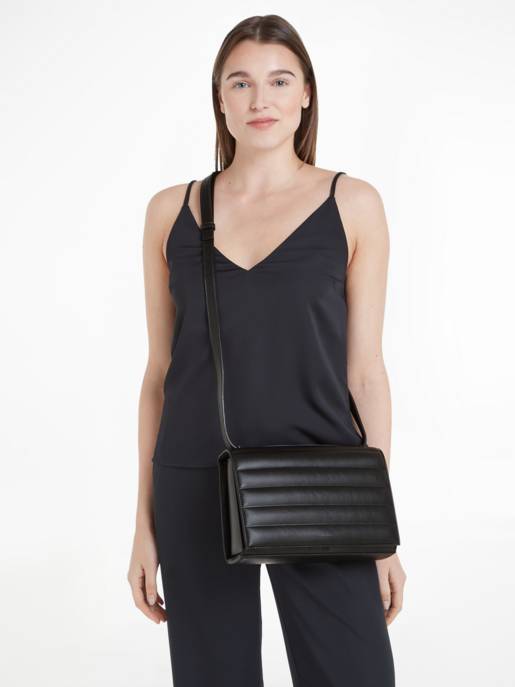 CALVIN KLEIN Gesteppte Schultertasche
