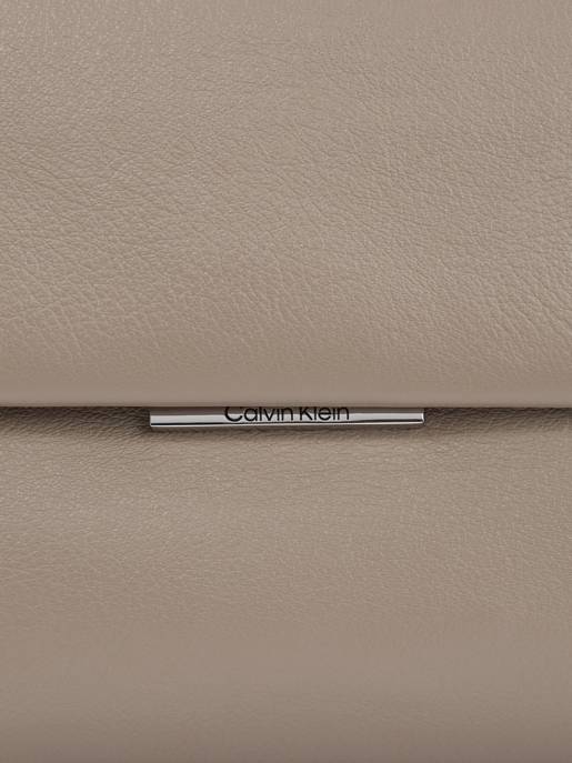 CALVIN KLEIN LINEAR SHOULDER BAG_SM PEBBLE