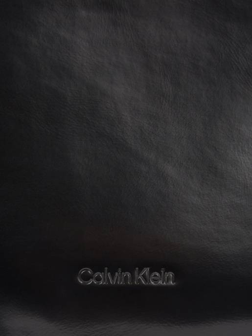 CALVIN KLEIN REFINED SCULPT SHLDER BAG_SHINY