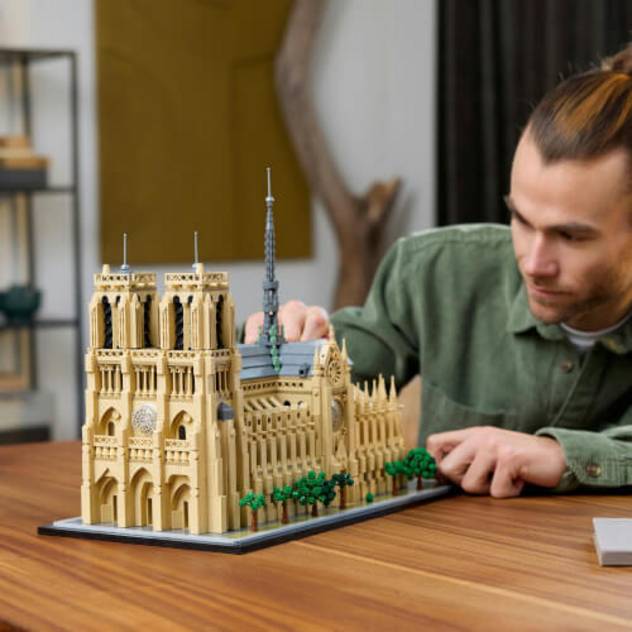 LEGO Architecture 21061 Notre-Dame De Paris V29