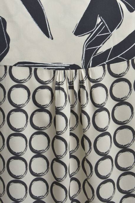 MILANO ITALY BLOUSE W ROUNDNECK AE PLACKET