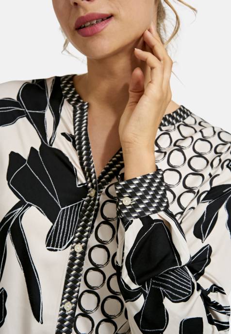 MILANO ITALY BLOUSE W ROUNDNECK AE PLACKET