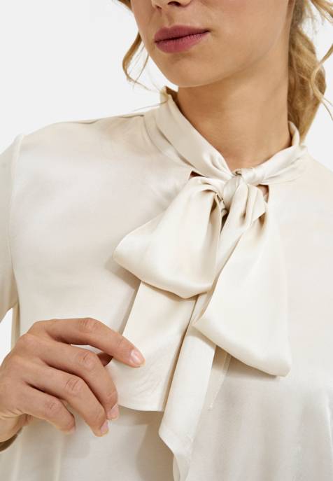 MILANO ITALY LONGSLEEVE WITH BOW TIE SCARFT