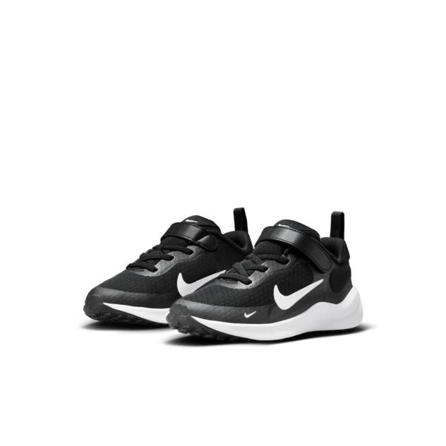 NIKE Sneaker "Revolution 7"