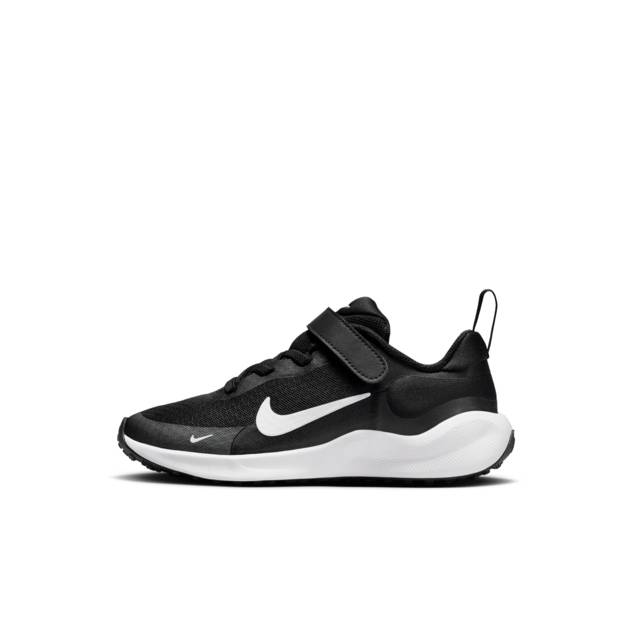 NIKE Sneaker "Revolution 7"