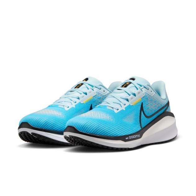 NIKE Straßenlaufschuh "Nike Vomero 17"