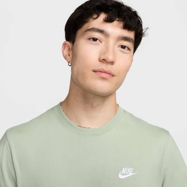 NIKE T-Shirt "Nike Sportswear Club"