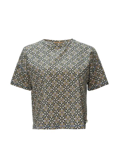 Q/S designed by T-Shirt